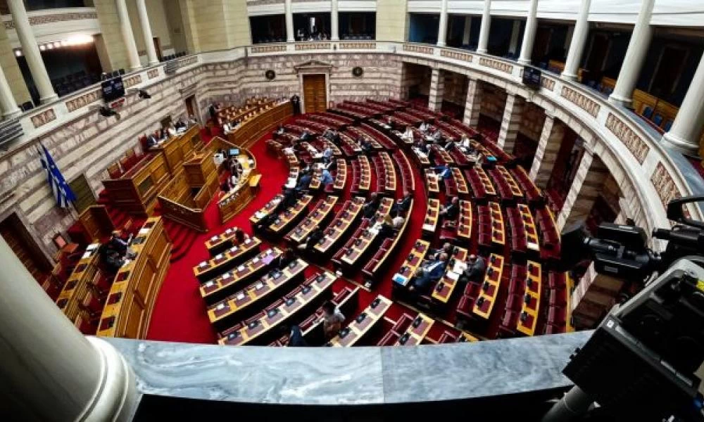 Κατατέθηκε στη Βουλή το νομοσχέδιο για την τηλεργασία στο Δημόσιο